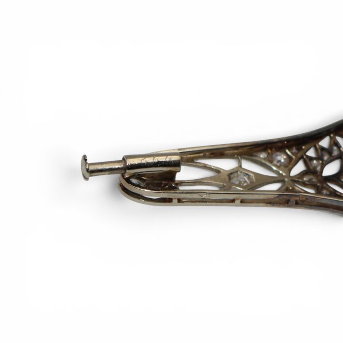 1CE7FC73-2E52-48CB-9EB2-0A3551201EF2 Broche Art Déco