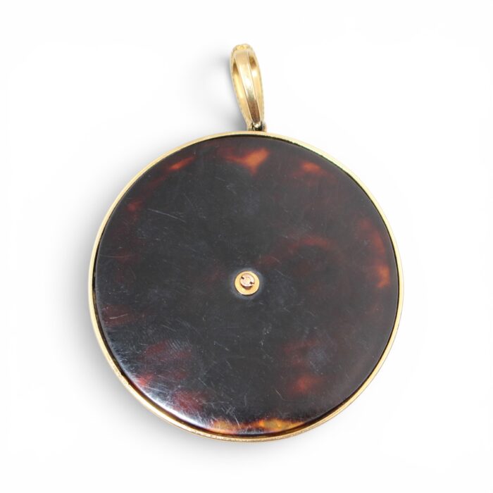 Jean & Pierre Belin, Pendentif-Médaillon