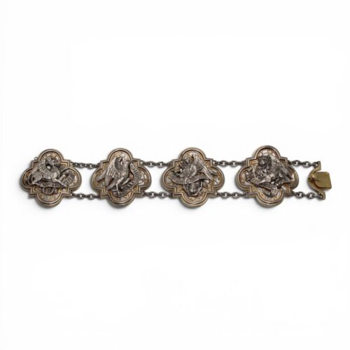 3DA4BCFA-0974-4926-9A94-E6281484D215 Jules Wiese, Bracelet