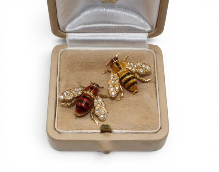 Boucheron, Broches "Abeilles"