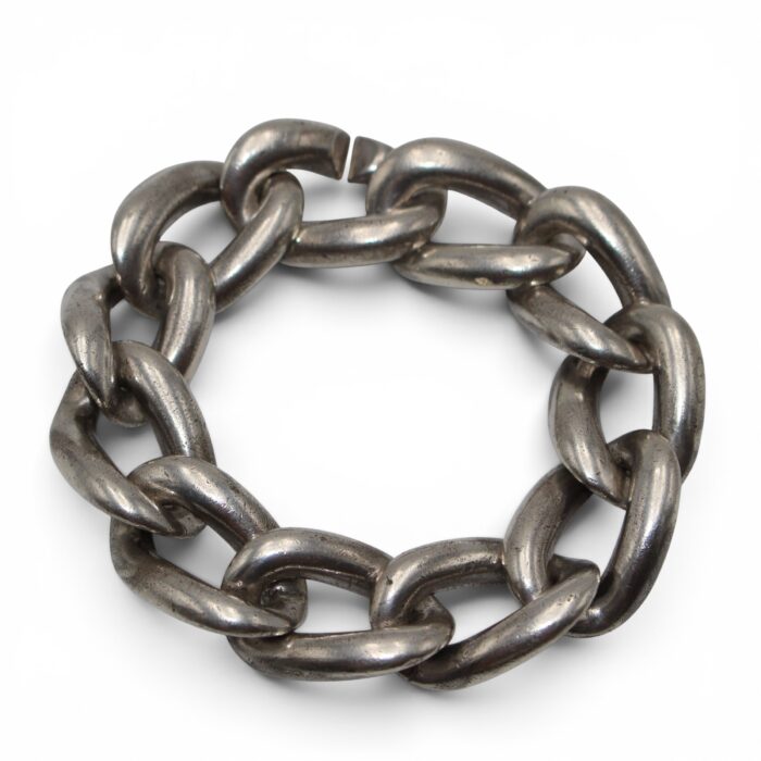Yves Saint-Laurent, Bracelet
