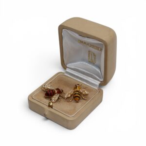 Boucheron, Broches "Abeilles"