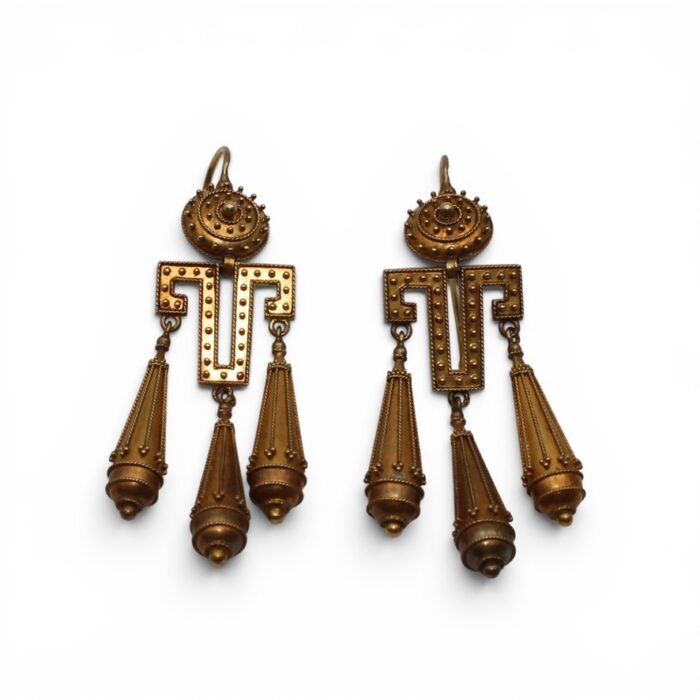951DBC5A 82EB 4E5D 891E EB19A82C16AB 1 105 C Boucles d'oreilles, Style Etrusques, XIXe