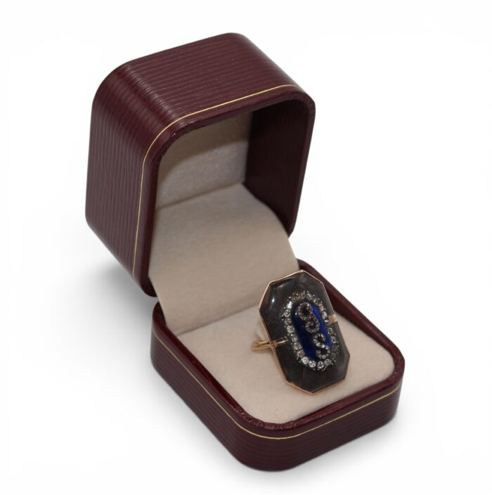 Sentimental ring,  18th century