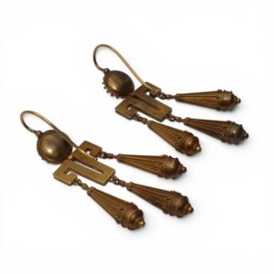 B18F2C26 61D3 4955 9DD5 56AD38A3E107 1 105 C Boucles d'oreilles, Style Etrusques, XIXe