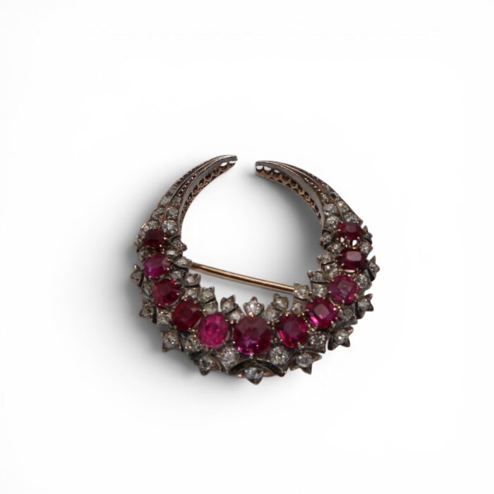 C2EBB895-938D-4367-BD4E-15D7045235E9 Broche croissant, Belle Epoque
