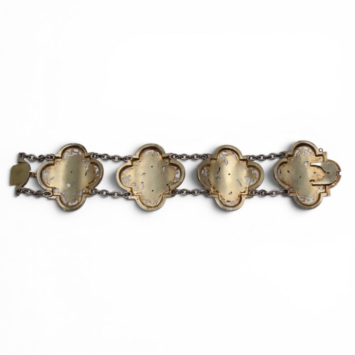 C589D374-E87B-4305-8462-4D32F849E72B Jules Wiese, Bracelet