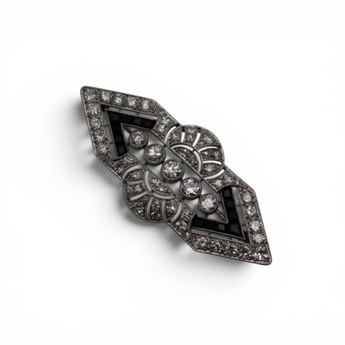 DB4E6357-74CC-4AAA-BE4F-58975BD503D0_1_105_c Broche Art Déco