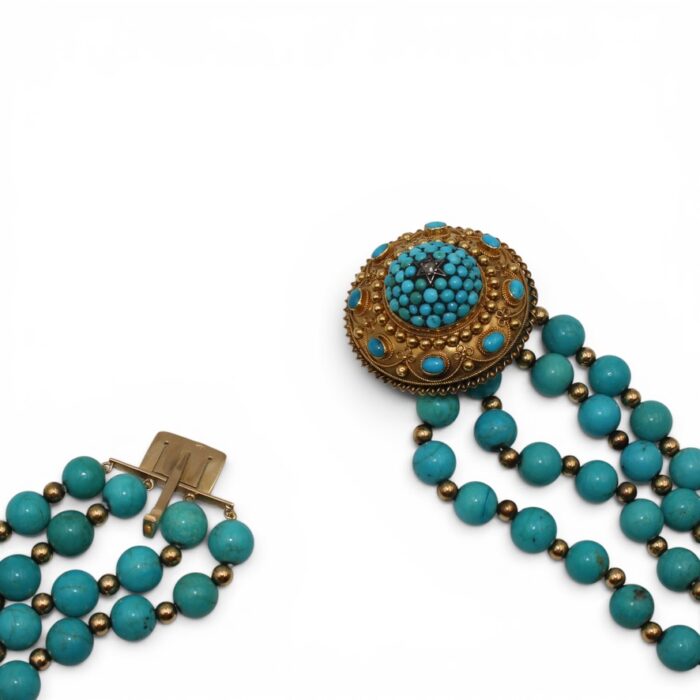 EBA25EF3 E341 4F60 98B7 E9A6D7B5E068 1 105 C Collier, Style Etrusque, XIXe