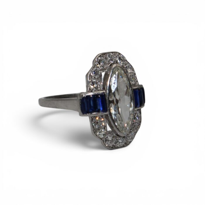 F0ACB587-29C0-4E39-B147-264B04758BD0 Bague Marquise Diamant Navette