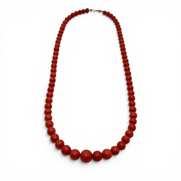 F13E2F0A-99D7-4306-80DA-FF3CA1CDAFCC Collier corail fin XIXe siècle