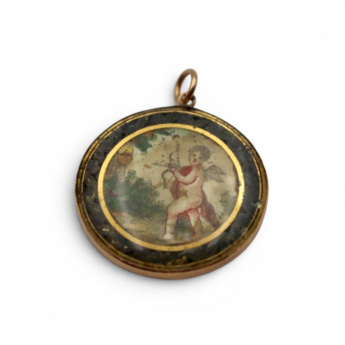 F9C4D38F-A3D6-4A6C-B00D-70F2C6E60318 Pendentif-médaillon, 1840