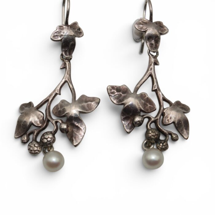 00F581D4 70EA 4009 A233 38E9511FBFFB Boucles d'oreilles, Art Nouveau