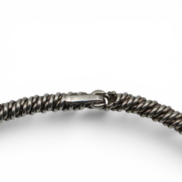 331A8133 E900 44AE B812 00C13855C32E Hermès, Torque "Torsade"