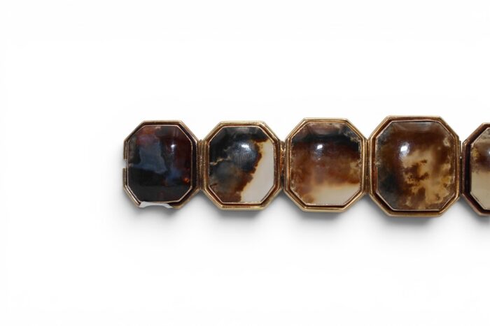 97AAA956-ADD5-4420-98D9-FE8E759D65D9_1_105_c Agate Bracelet, XIXe