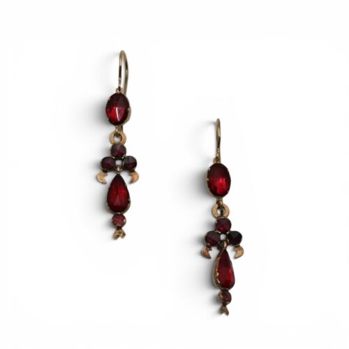 AF9CDEC1 9D10 49C8 B385 F43C97884C50 1 105 C Boucles d'oreilles, XIXe