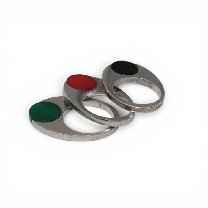 E7DC4E5A D66B 497C 84FB 65C3382C6178 Pierre Cardin, Trois bagues "Pastille"
