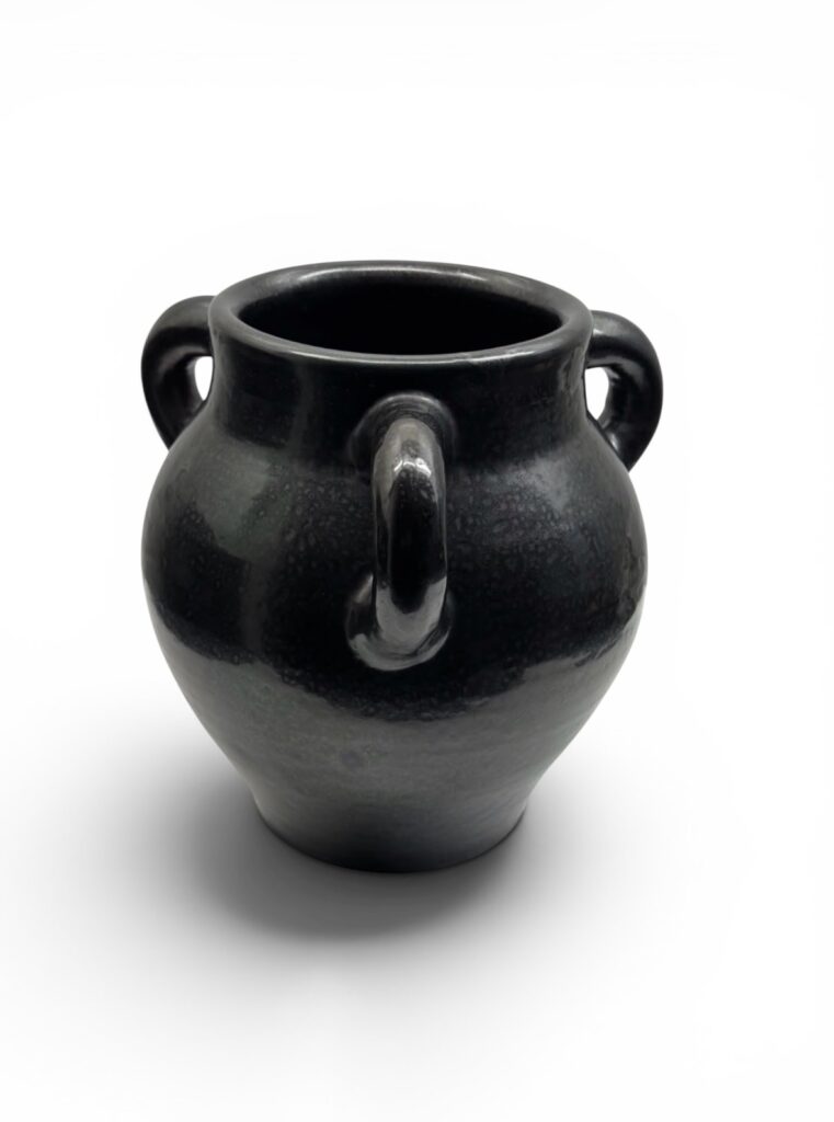 Madoura, Vase