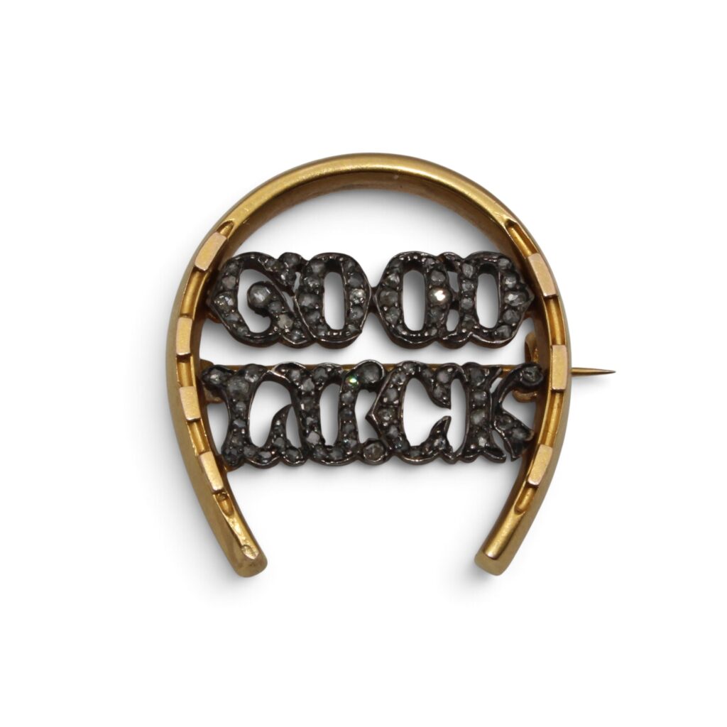 Broche, Fer à cheval
