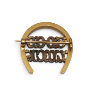 Broche, Fer à cheval