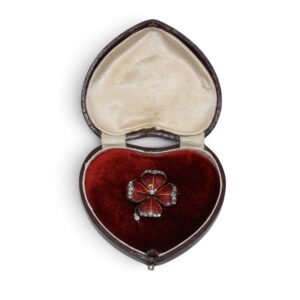 Broche, Trèfle